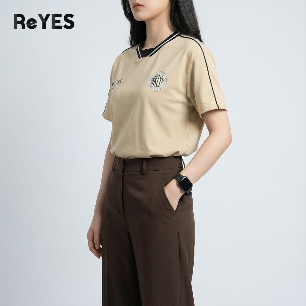 Alternative view of Áo thun unisex nam nữ West Side cổ tim phối viền thể thao - Áo phông form rộng cotton mát in chữ cá tính ReYES RUS001